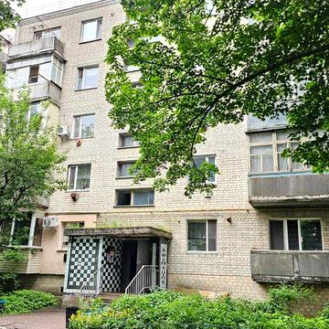 Продаж 2-кімнатної квартири в центрі Яготина (р-н Каштани)
