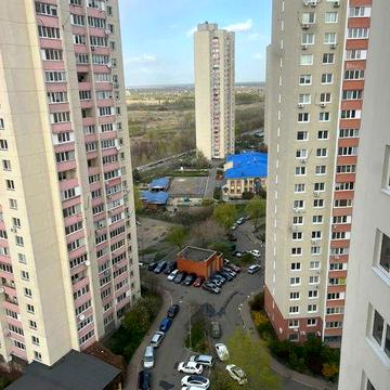 Продається 3 кімн. квартира. Троєщина, Милославська вул., 18
