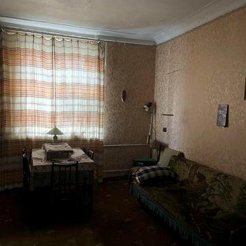Продаю четырех комнатную квартиру