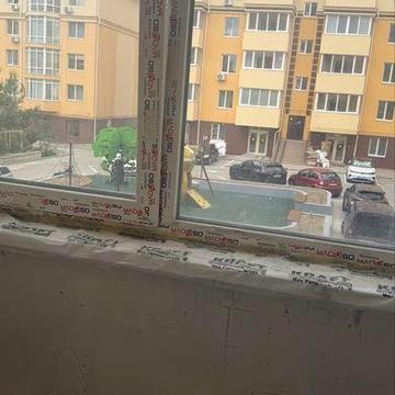 Продається 2 к 65м2 з початковим ремонтом! Київський Маєток