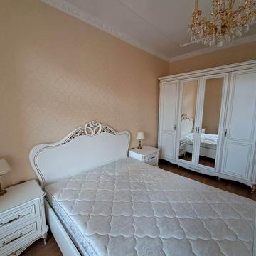 Продажа 3 кімнатної квартири Дмитрівська 17А