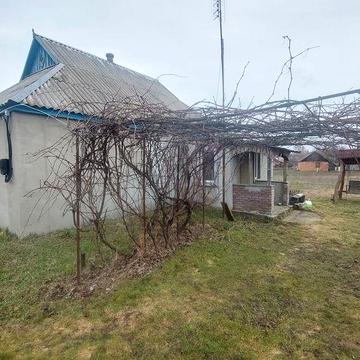 Продається затишний будинок у с. Пристанційне, вул. Миру, 20.