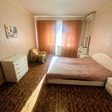 Оренда 1 кімнатноі квартири біля метро Позняки.