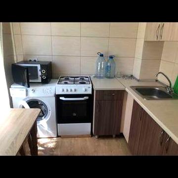 Продам 1 комнатную квартиру с капитальнім ремонтом по ул. Валентиновской     АЕ