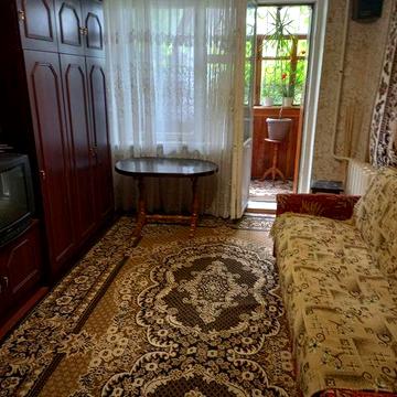 Довгострокова оренда однокімнатної квартири  по вул Пирогова