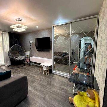Продам шикарную 3_х км.кв.Мерефа
