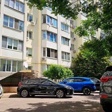 2к Дом Мебели. Рекордная 68/1. Дому 15 лет