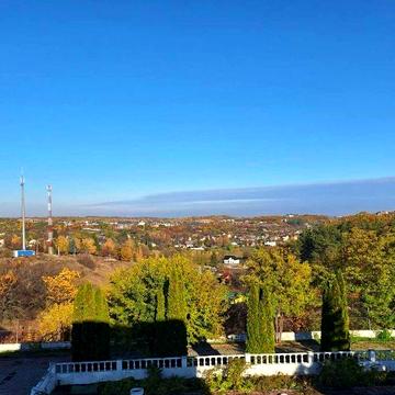 Будинок 360м2 з неймовірним краєвидом в мальовничих Лісниках!