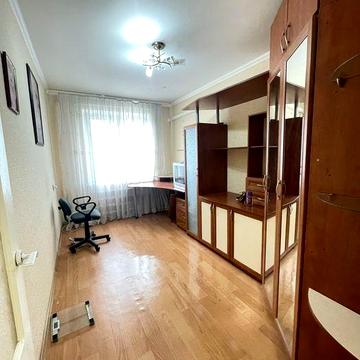 Продам 2 к.квартиру пр Центральний