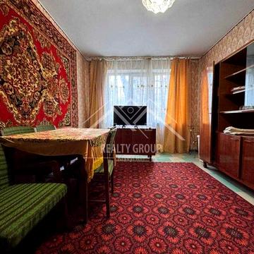 Продається затишна 3-кімнатна квартира по вул. Співдружності, 32.