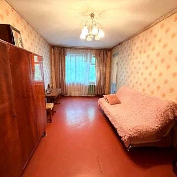Продаж квартири в районі Бульвару Вечірній