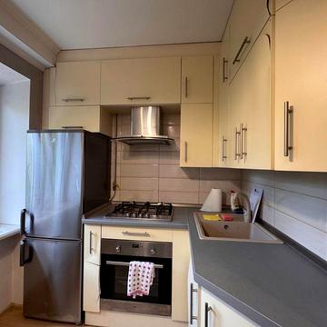 2 ком. квартира на Черемушках, рчдом парк