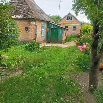 Продам маленький будинок