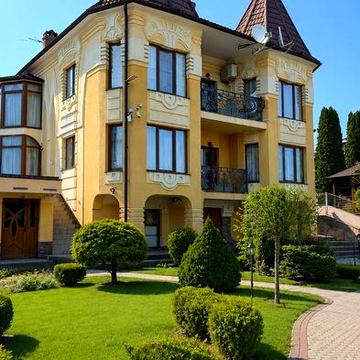 Продаж елітного будинку з ділянкою 10,73сотих