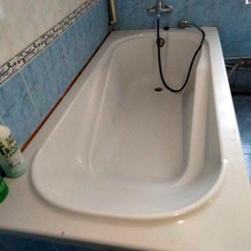 Дом. Центр. 65 кв. 3 комн. Можно командировочным.