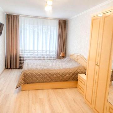 Без% Сертифікат,ваучер,3-кімнатна квартира "заходь та живи" капітальний ремонт пр.Левка Лук`яненка 37а,Дитяча поліклініка,безготівковий розрахунок