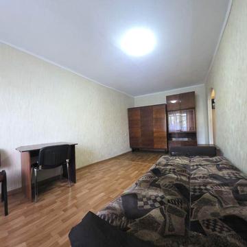 Оренда однокімнатної квартири пр Центральний вул  Водопровідна третій поверх відмінний стан меблі техніка
