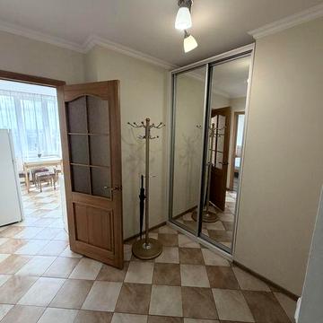 Здам однокімнатну квартиру. Власник. 10 хв.(пішки)  метро житомирська.Новобудова.