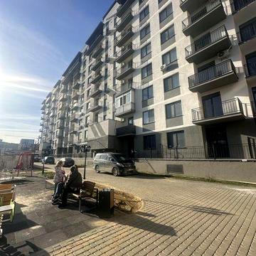 Продаж 2-ох кімнатної  квартири Боздош біля парку  вул.Радіщєва 7а ЖК Радіщєва