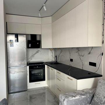 Оренда 1 кімнатної квартири в ЖК Famely Residence   з власною терасою   в Солонці