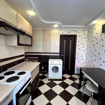 Продам 1к квартиру, Победа, бульвар Славы.