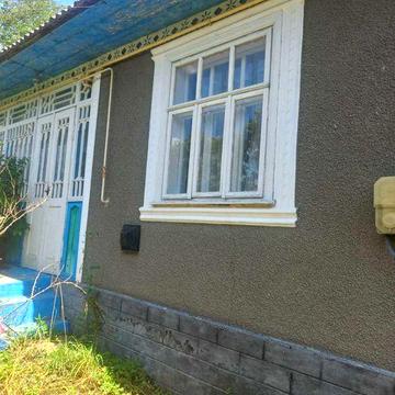 Продається господарство село Круглик Хотинського району