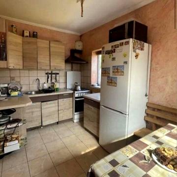 Продаж будинку, у Здолбунові.