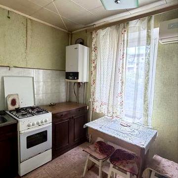 Продам 1 кімнатну квартиру по вул. Вокзальна біля WOG