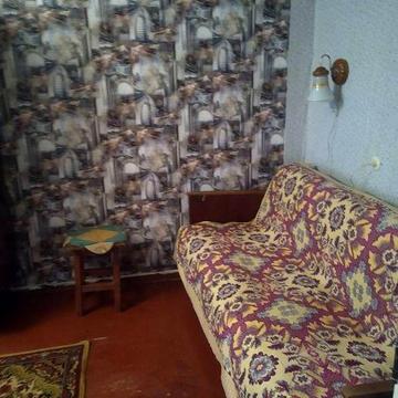 Здам 1 кімнатну квартиру по вул. Богдана Хмельницького.