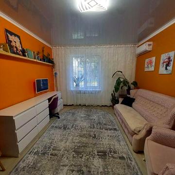 2 ком СТАЛИНКА в центре 17 квартала с ремонтом и мебелью. Е видновлення.