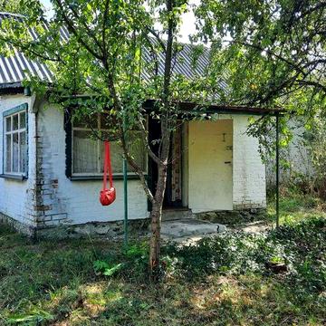 Срочна продажа земельнлї ділянки зі старою хатинкою під забудову в Київській області, 5 км від Клавдіє
Реальному покупцю торг. Власник без відсотків.