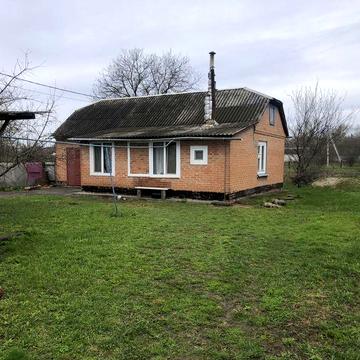 Продам будинок зі зручностями.