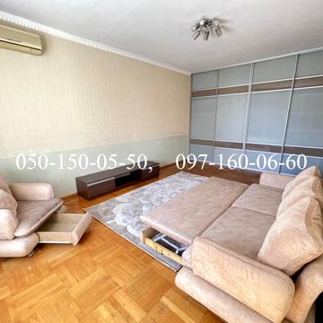 Володимира Івасюка просп. (Героїв Сталінграду), 6