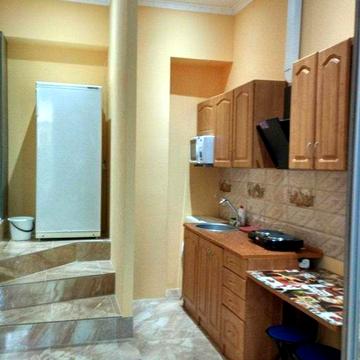 Здається однокімнатна квартира-студія, метро Армійська