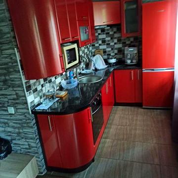 Кв 2к 3/5 пр.Соборный-110б.С ремонтом, мебелью, техникой. Возможна продажа пр сертификату, ваучеру.