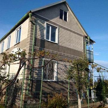 Продам дачу з зимовим будинком біля Тилигульського лиману в Кошарах одеської області. Дім площею 132м/кв. Ділянка 12 соток.