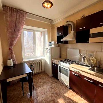 Актуально ! Оренда, 2-х кімнатна квартира по вул. Велика Васильківська 114