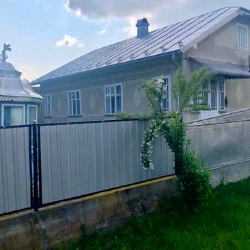 Продаж будинку с. Банилів, вул. І. Франка, Вижницький р-н, Чернівецька обл.