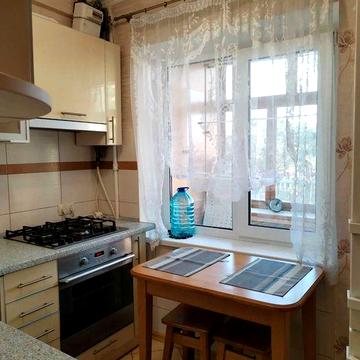 Однокімнатна квартира на вул. Мілютенка, 15Б. Євроремонт метро Чернігівська 15 хвилин пішки