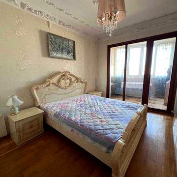 Продам 3 комн. квартиру на Бочарова / КрымскИЙ бульвар . єВідновлення