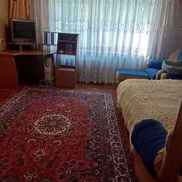 Продаж 2кім.чешки в район 6 школи на Замості