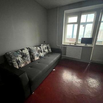Продам квартиру 1 кім.Кв 8/9Цегла Район Ремзаводу