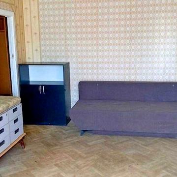 ОРЕНДА м. «Лівобережна», пр-т. Тичини 13. 2 кімнати є газ
