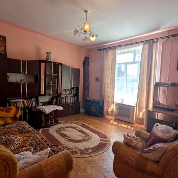 Продаж 2 кімнатна квартира центральна частина