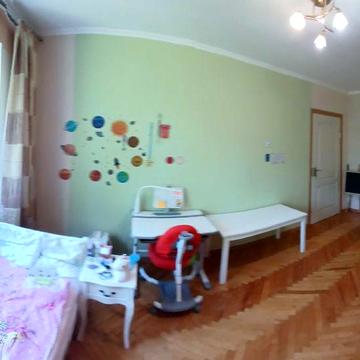 Продаж 3-кімнатної квартири, вул. Є. Дзиндри (бічна вул. Стрийська, Чуть вище Стрийського ринку)