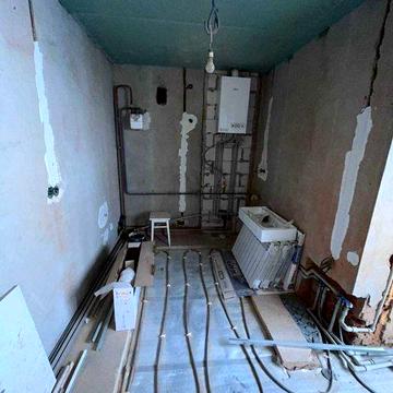 Трикімнатна дворівнева з початковим ремонтом, газ,2%,парк. Без комісії