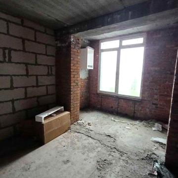 Однокімнатна квартира в центрі міста на середньому поверсі