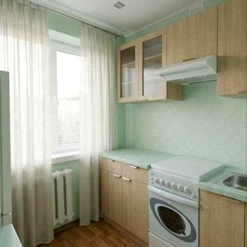 У продажу дво-кімнатна квартира, з ремонтом
