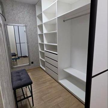 Здається в оренду  стильна 1 кім. квартира 45м2. Масани.