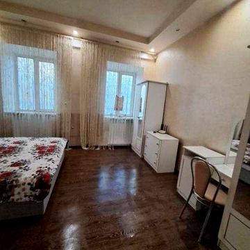 Продам квартиру з палисадником в Приморському районі вул. Дальницька